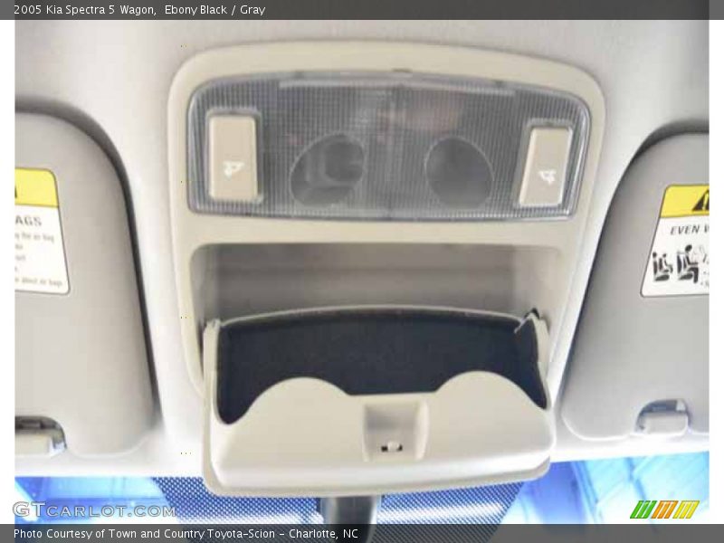 Ebony Black / Gray 2005 Kia Spectra 5 Wagon