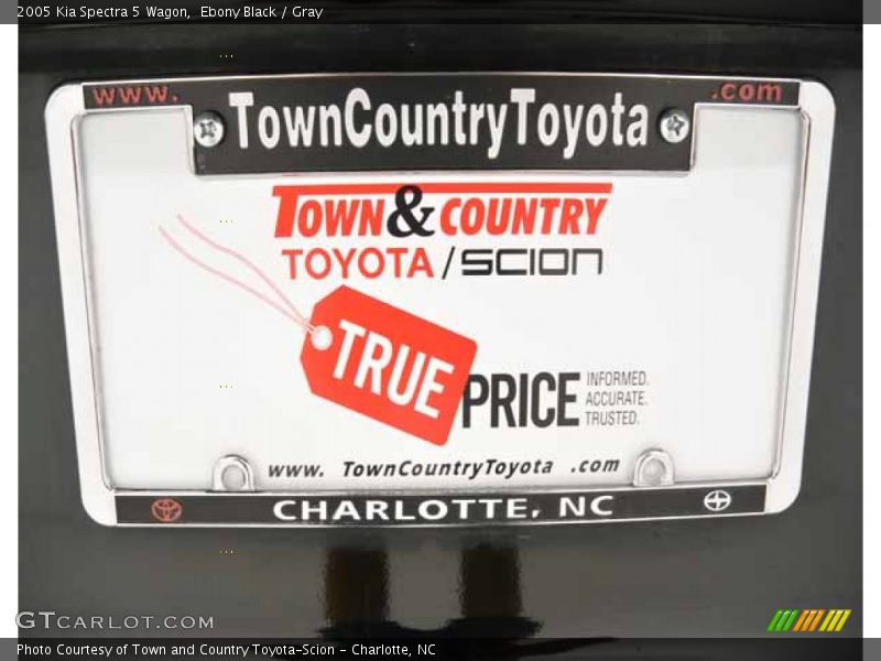 Ebony Black / Gray 2005 Kia Spectra 5 Wagon