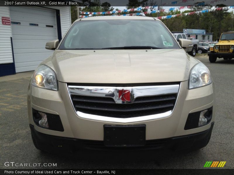 Gold Mist / Black 2007 Saturn Outlook XR