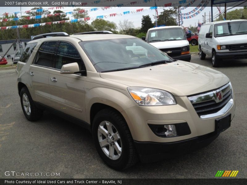 Gold Mist / Black 2007 Saturn Outlook XR