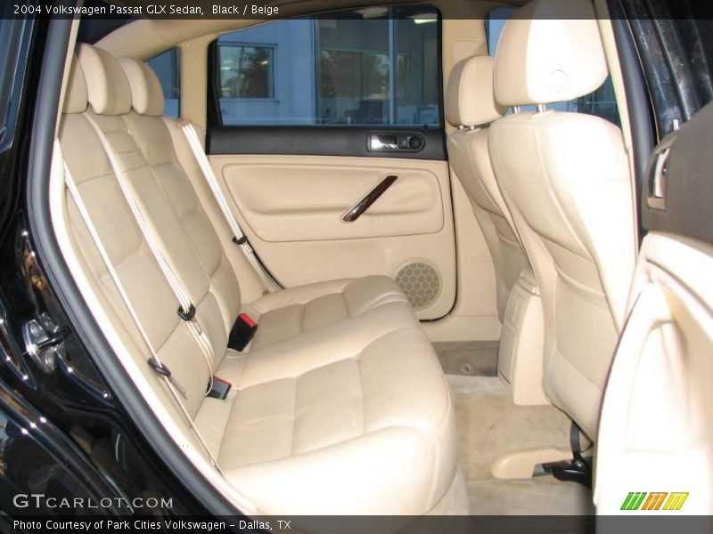 Black / Beige 2004 Volkswagen Passat GLX Sedan