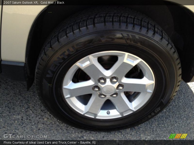 Gold Mist / Black 2007 Saturn Outlook XR