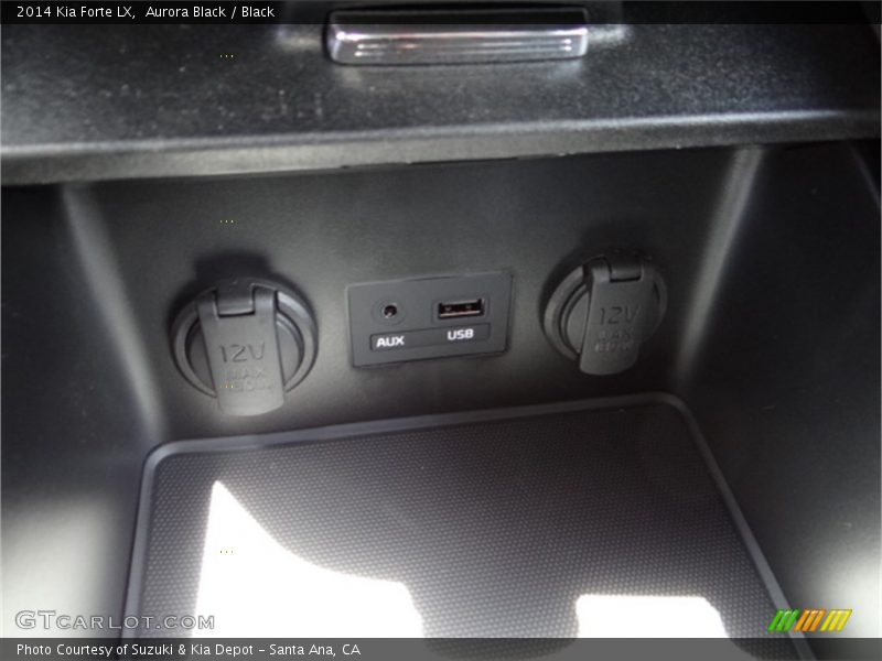 Aurora Black / Black 2014 Kia Forte LX
