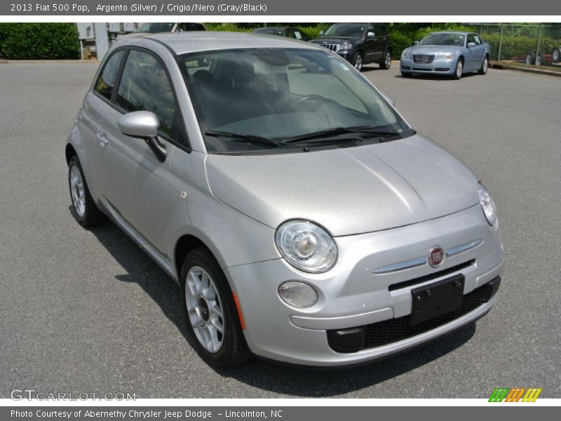 Argento (Silver) / Grigio/Nero (Gray/Black) 2013 Fiat 500 Pop