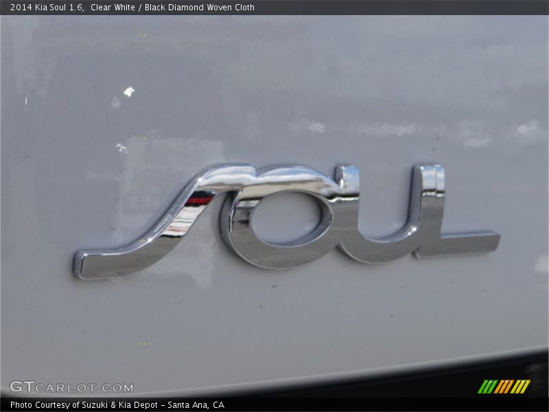 Clear White / Black Diamond Woven Cloth 2014 Kia Soul 1.6