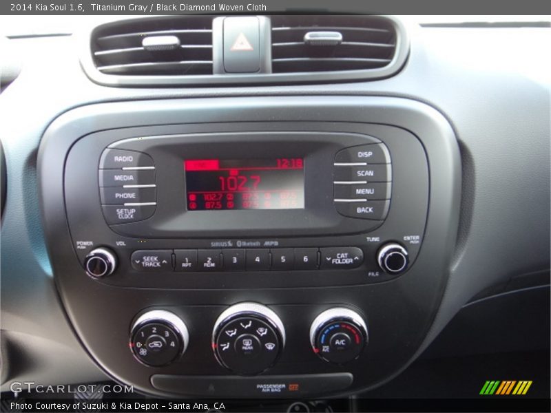 Titanium Gray / Black Diamond Woven Cloth 2014 Kia Soul 1.6