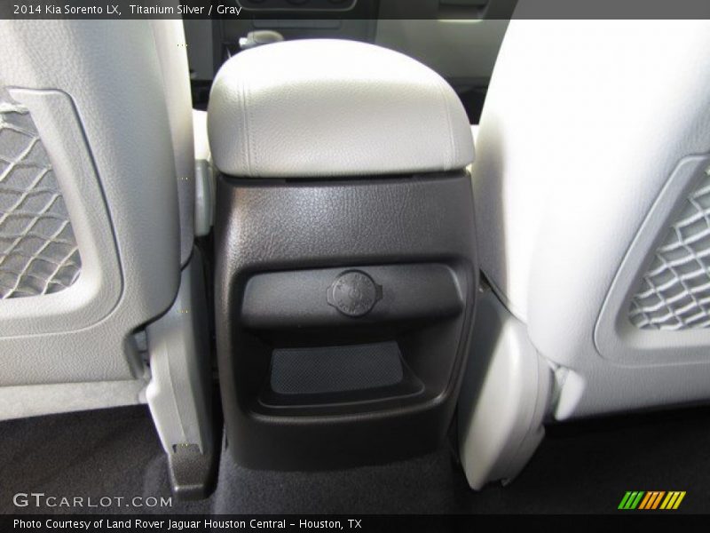 Titanium Silver / Gray 2014 Kia Sorento LX
