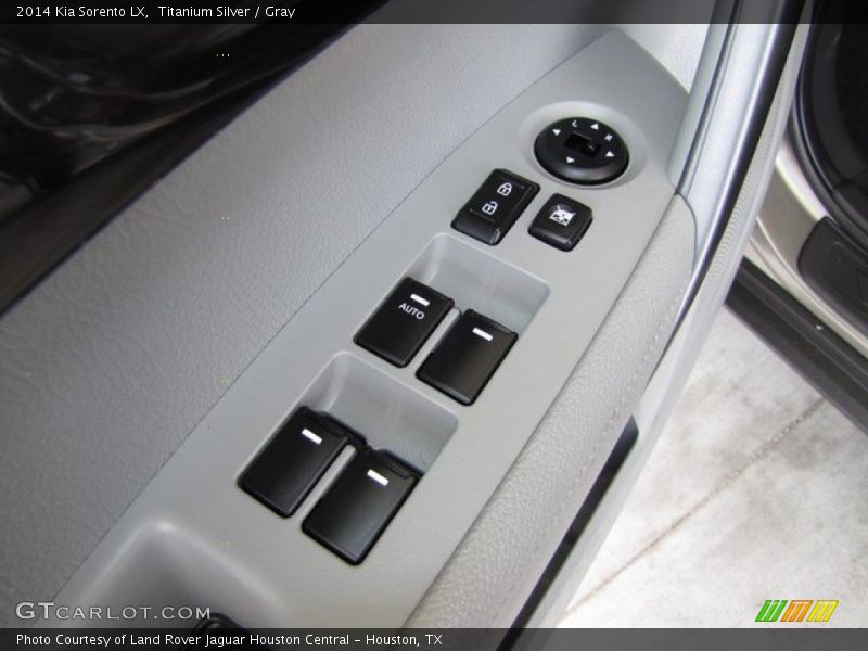 Titanium Silver / Gray 2014 Kia Sorento LX