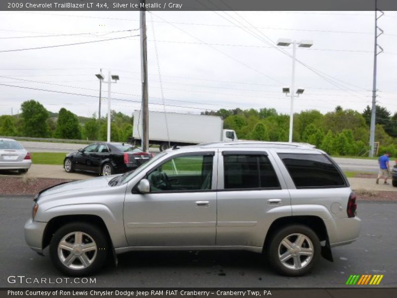 Silver Ice Metallic / Gray 2009 Chevrolet TrailBlazer LT 4x4