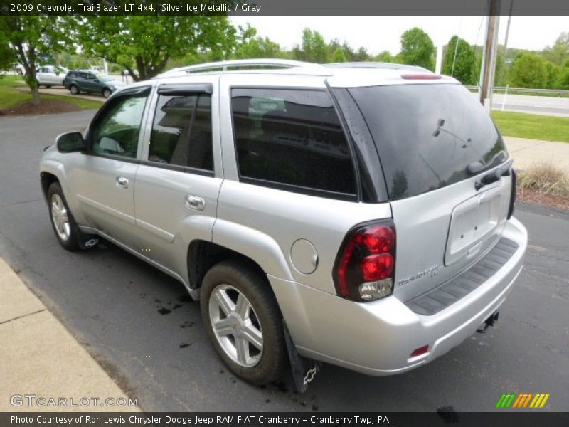 Silver Ice Metallic / Gray 2009 Chevrolet TrailBlazer LT 4x4