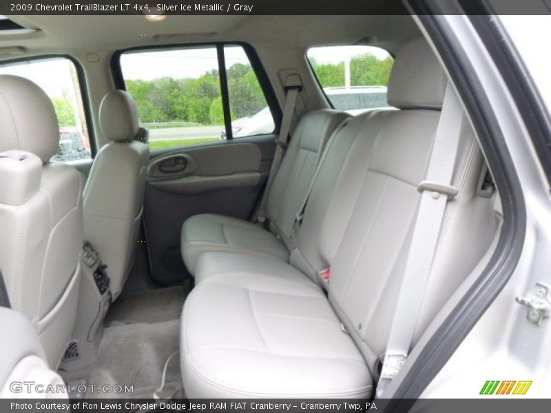 Silver Ice Metallic / Gray 2009 Chevrolet TrailBlazer LT 4x4