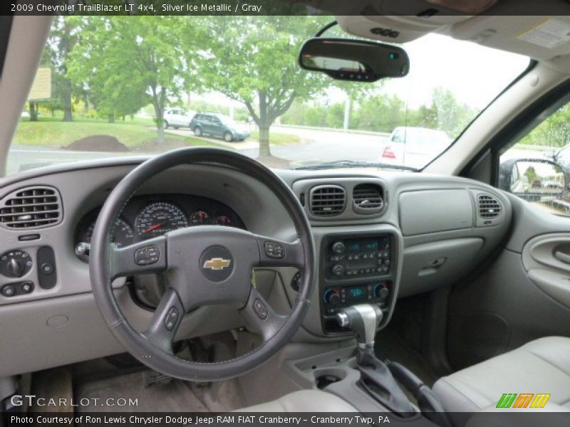 Silver Ice Metallic / Gray 2009 Chevrolet TrailBlazer LT 4x4