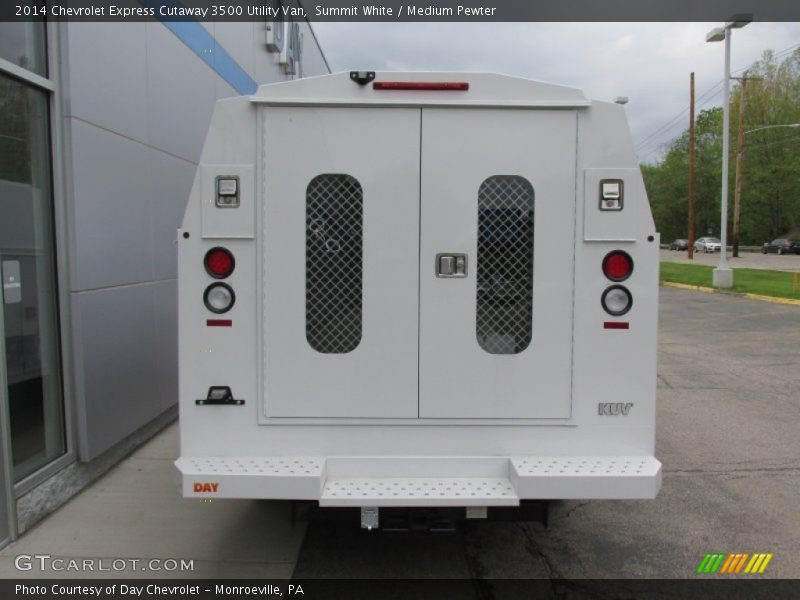 Summit White / Medium Pewter 2014 Chevrolet Express Cutaway 3500 Utility Van