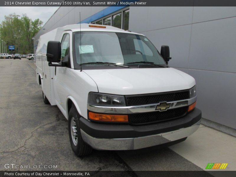 Summit White / Medium Pewter 2014 Chevrolet Express Cutaway 3500 Utility Van