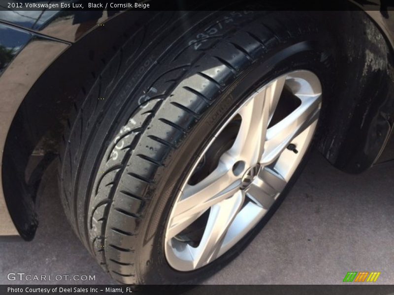 Black / Cornsilk Beige 2012 Volkswagen Eos Lux