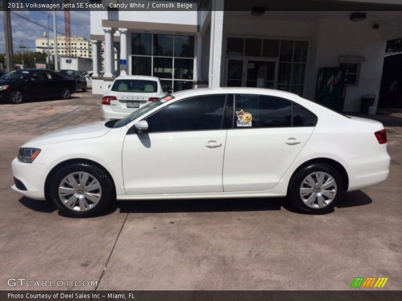 Candy White / Cornsilk Beige 2011 Volkswagen Jetta SE Sedan
