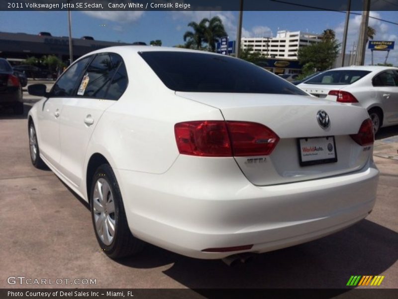 Candy White / Cornsilk Beige 2011 Volkswagen Jetta SE Sedan