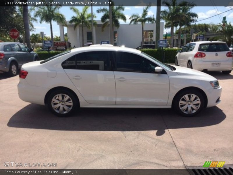 Candy White / Cornsilk Beige 2011 Volkswagen Jetta SE Sedan