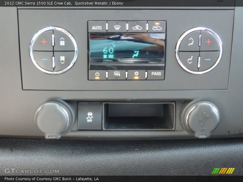 Quicksilver Metallic / Ebony 2012 GMC Sierra 1500 SLE Crew Cab