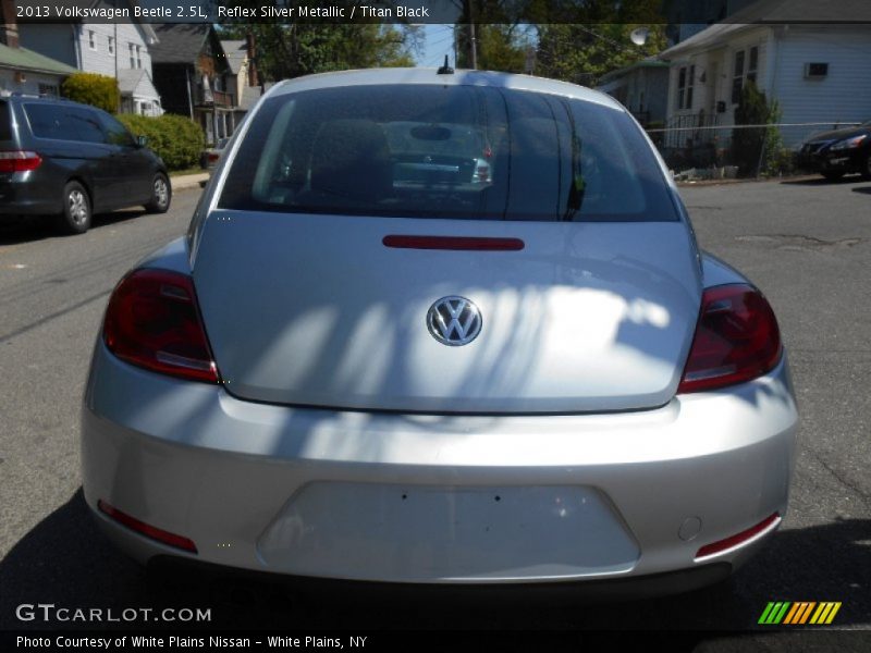 Reflex Silver Metallic / Titan Black 2013 Volkswagen Beetle 2.5L