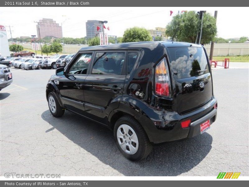 Shadow Black / Black Cloth 2011 Kia Soul 1.6