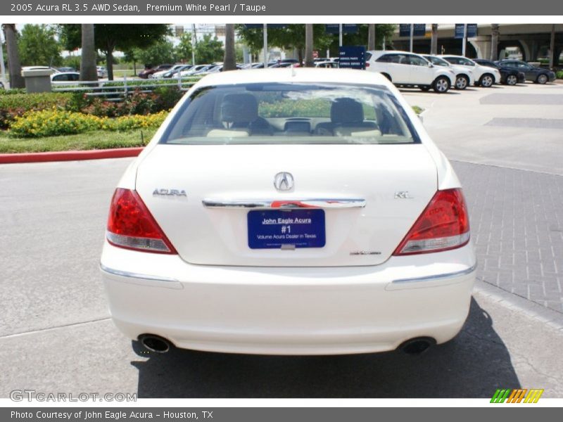 Premium White Pearl / Taupe 2005 Acura RL 3.5 AWD Sedan