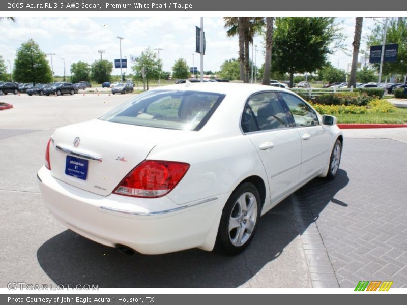 Premium White Pearl / Taupe 2005 Acura RL 3.5 AWD Sedan