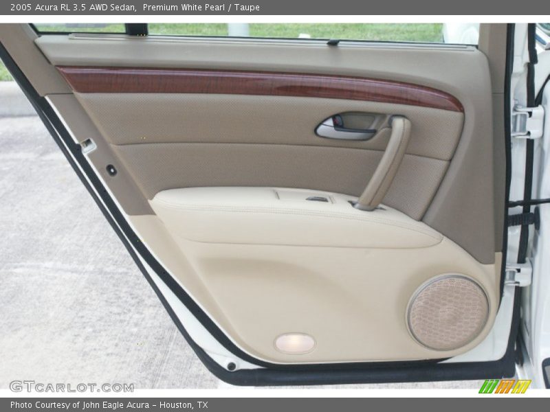 Premium White Pearl / Taupe 2005 Acura RL 3.5 AWD Sedan