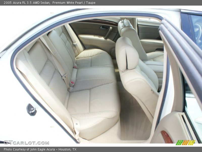 Premium White Pearl / Taupe 2005 Acura RL 3.5 AWD Sedan