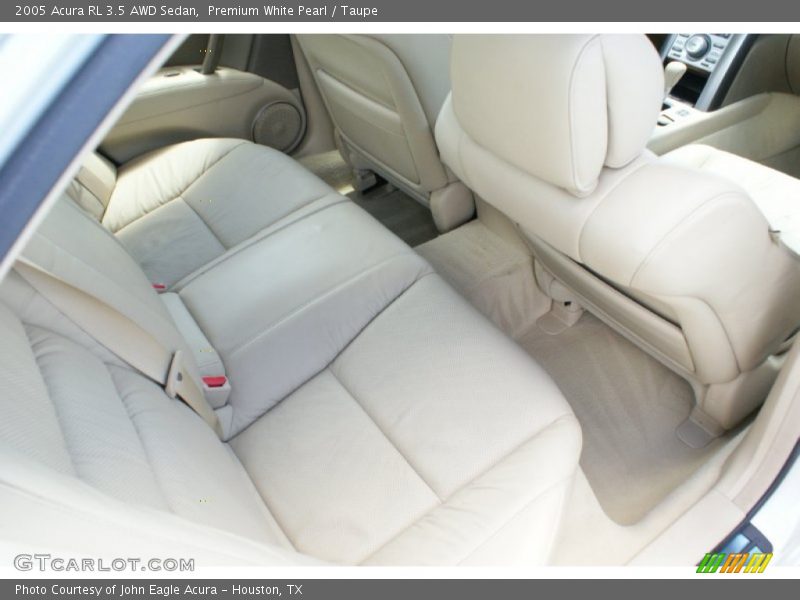 Premium White Pearl / Taupe 2005 Acura RL 3.5 AWD Sedan