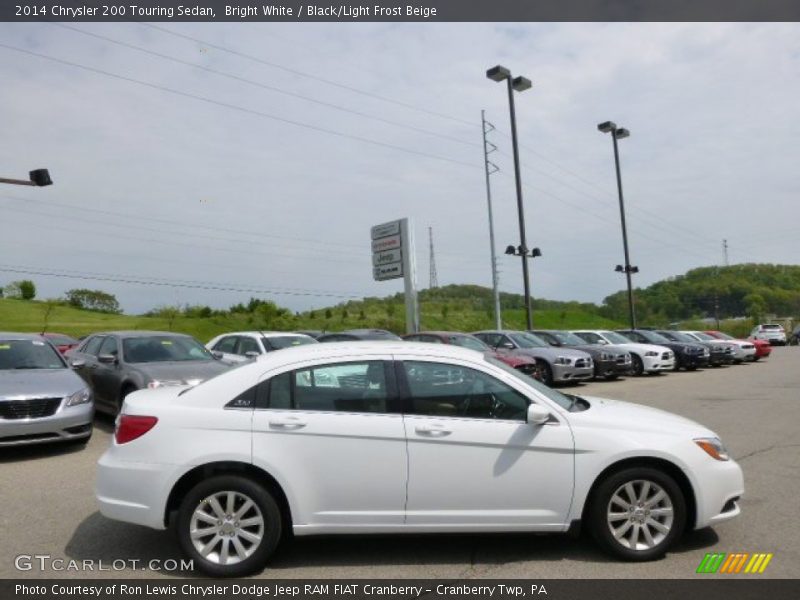 Bright White / Black/Light Frost Beige 2014 Chrysler 200 Touring Sedan