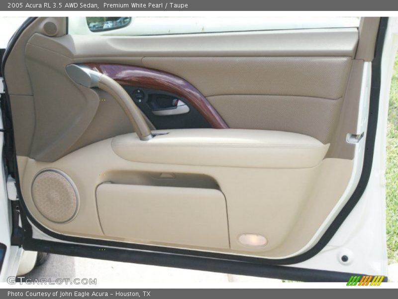 Premium White Pearl / Taupe 2005 Acura RL 3.5 AWD Sedan