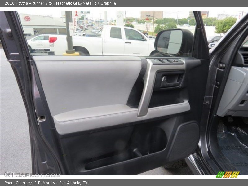 Magnetic Gray Metallic / Graphite 2010 Toyota 4Runner SR5