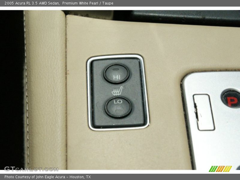 Premium White Pearl / Taupe 2005 Acura RL 3.5 AWD Sedan
