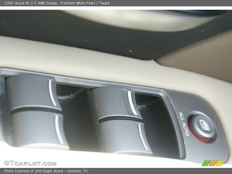 Premium White Pearl / Taupe 2005 Acura RL 3.5 AWD Sedan