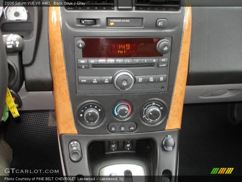 Black Onyx / Gray 2006 Saturn VUE V6 AWD