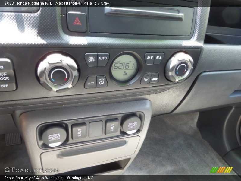 Alabaster Silver Metallic / Gray 2013 Honda Ridgeline RTL
