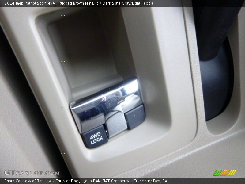 Rugged Brown Metallic / Dark Slate Gray/Light Pebble 2014 Jeep Patriot Sport 4x4