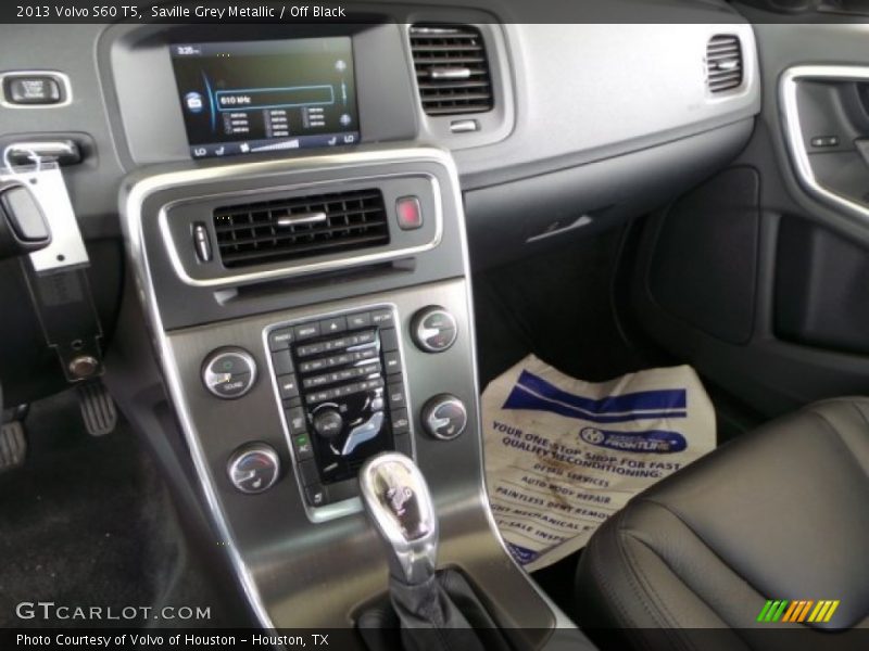 Saville Grey Metallic / Off Black 2013 Volvo S60 T5
