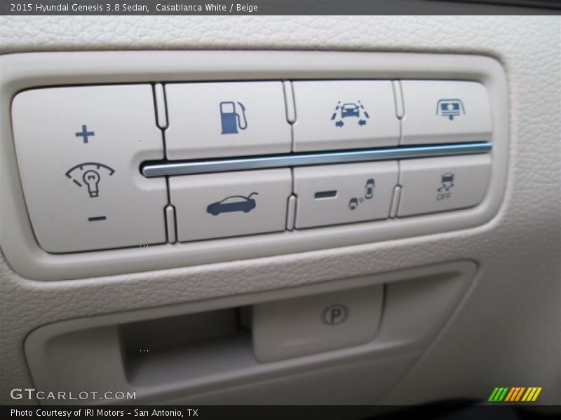 Controls of 2015 Genesis 3.8 Sedan