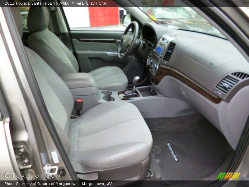 Mineral Gray / Gray 2012 Hyundai Santa Fe SE V6 AWD
