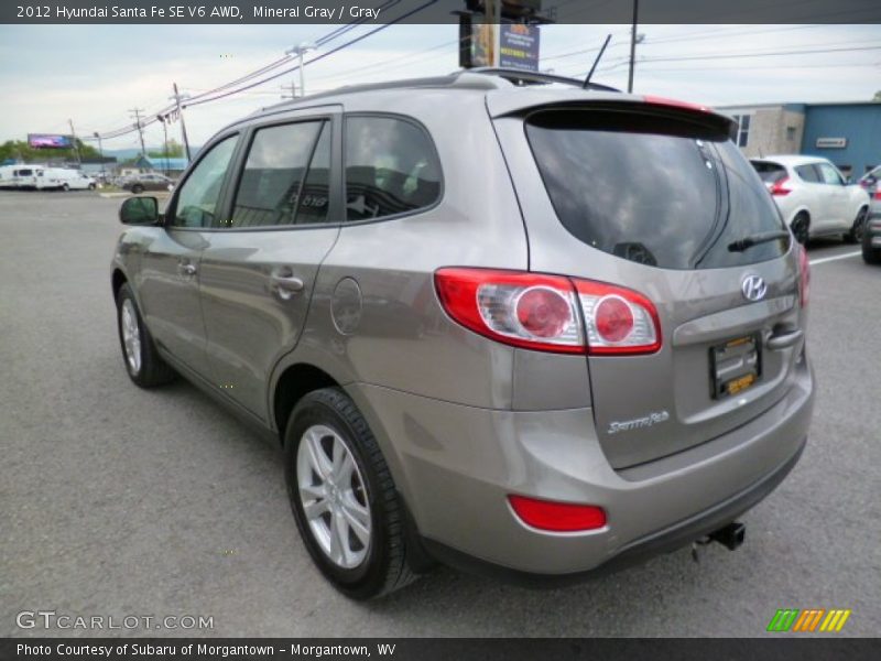 Mineral Gray / Gray 2012 Hyundai Santa Fe SE V6 AWD