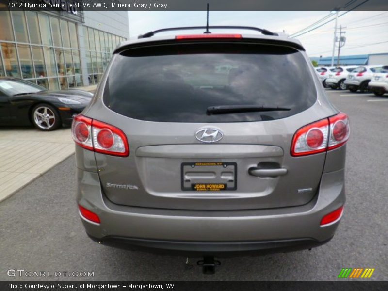 Mineral Gray / Gray 2012 Hyundai Santa Fe SE V6 AWD