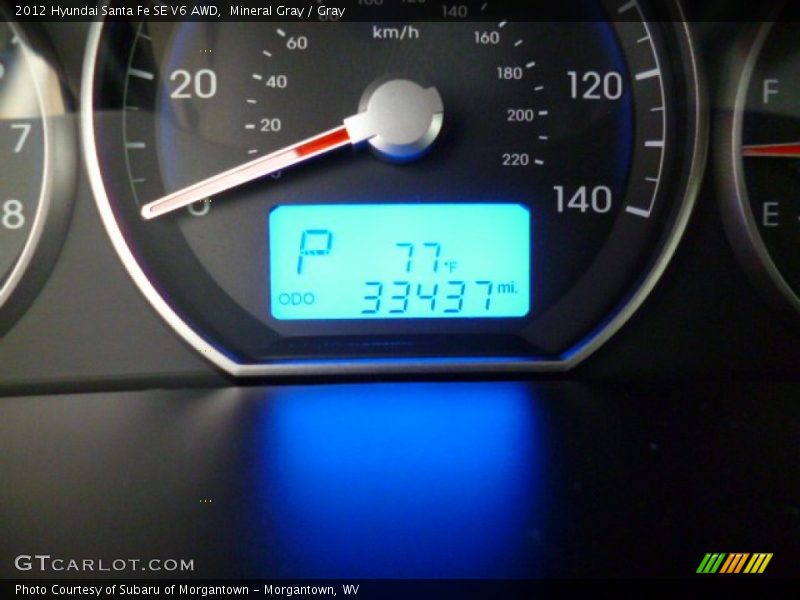 Mineral Gray / Gray 2012 Hyundai Santa Fe SE V6 AWD