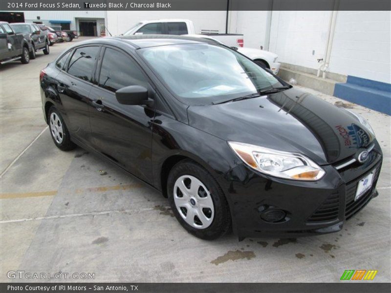 Tuxedo Black / Charcoal Black 2014 Ford Focus S Sedan