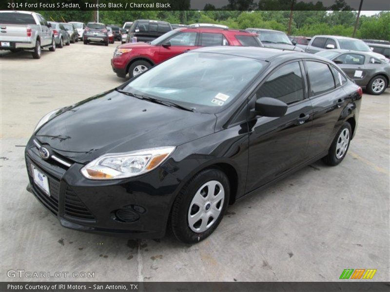 Tuxedo Black / Charcoal Black 2014 Ford Focus S Sedan