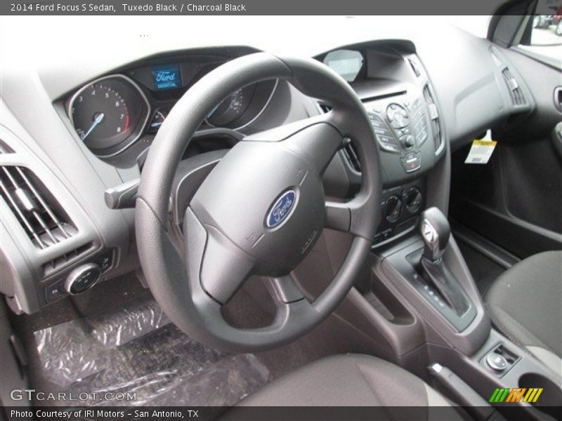 Tuxedo Black / Charcoal Black 2014 Ford Focus S Sedan