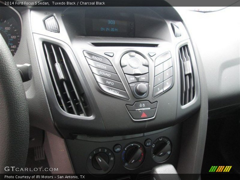 Tuxedo Black / Charcoal Black 2014 Ford Focus S Sedan