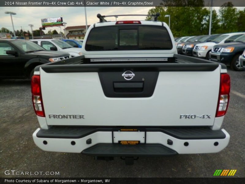 Glacier White / Pro-4X Graphite/Steel 2014 Nissan Frontier Pro-4X Crew Cab 4x4