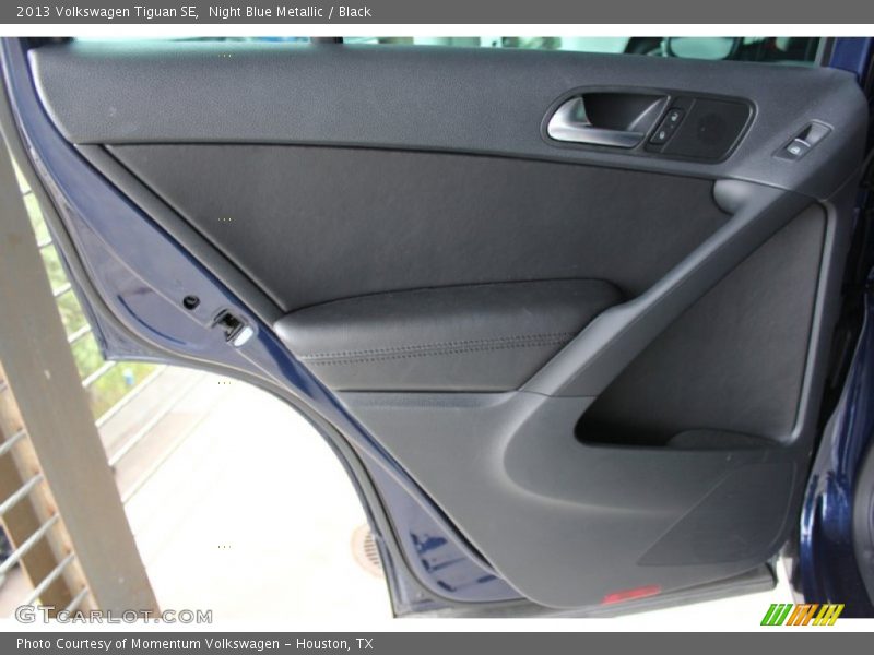 Night Blue Metallic / Black 2013 Volkswagen Tiguan SE